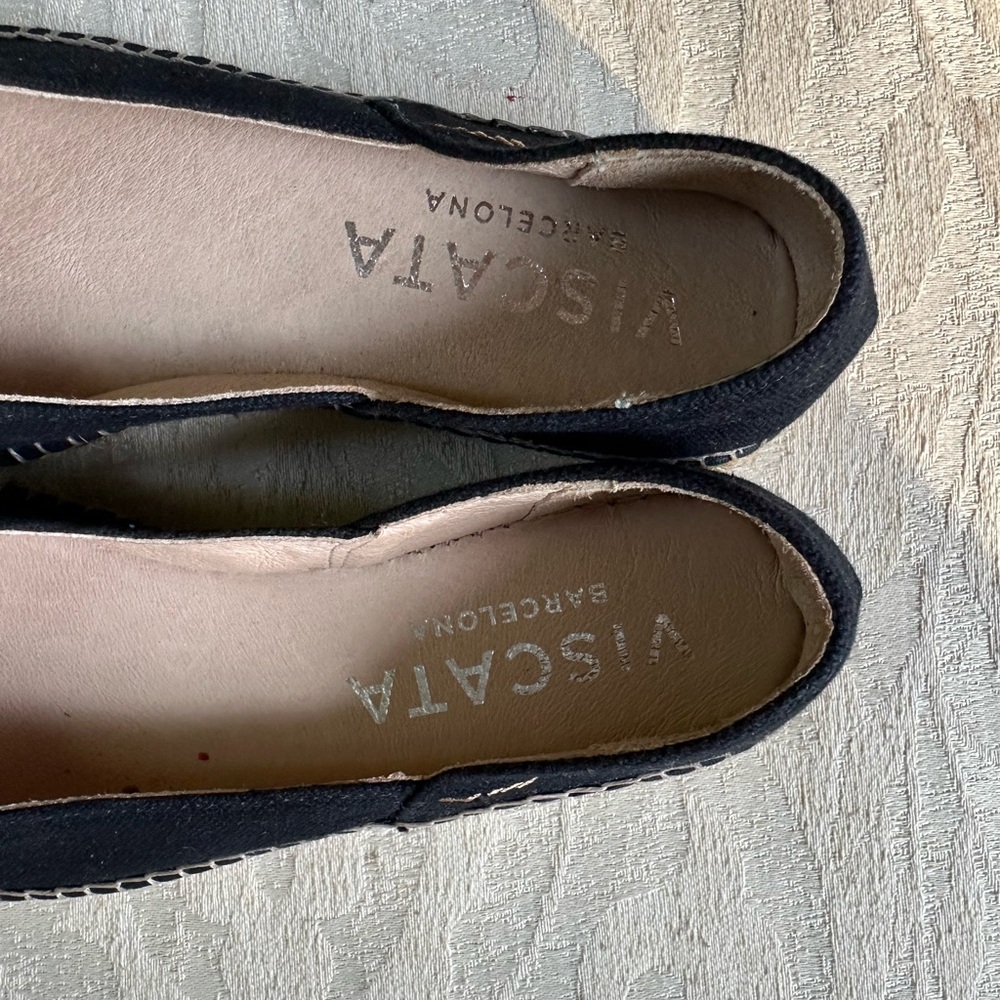 NWOT‎ VISCATA BARCELONA ESPADRILLE  
Women's Black Espadrilles - Picture 2 of 9